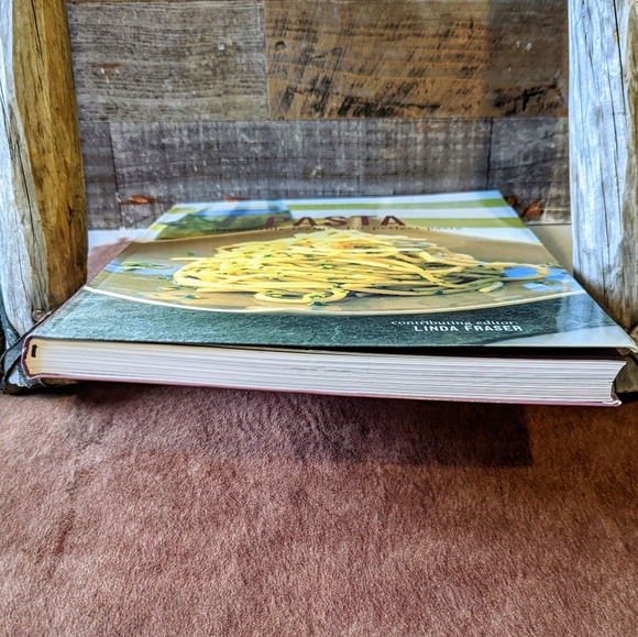 2001 Vintage Pasta Irresistible Recipe Book - Picture 6 of 14